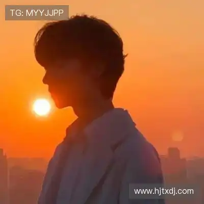 滑凤默